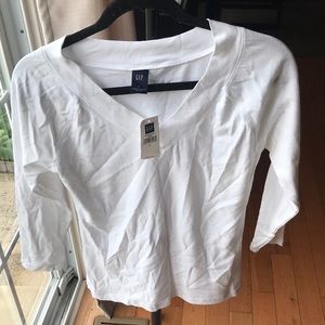 GAP Large White V-neck Unworn long Sleeve
